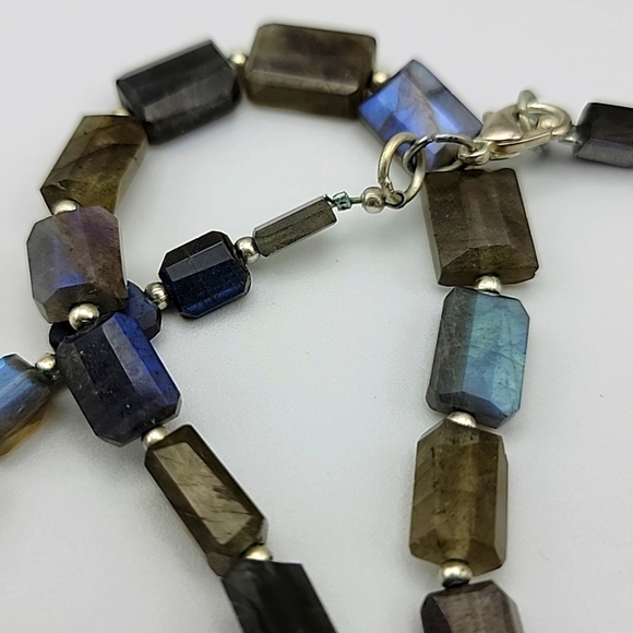 Natural Rainbow Fire Labradorite 8x6 to 11x8mm Faceted Nugget Beads Necklace 16" - Picture 2 of 9